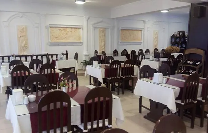Victoria & Hotel 4*
