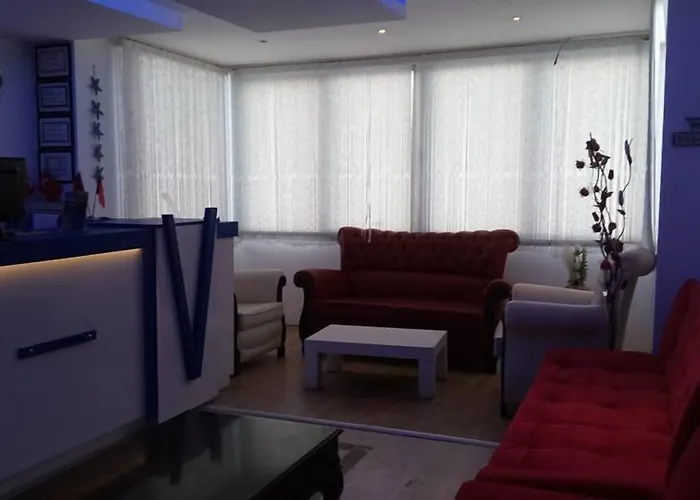 Victoria & 4* 터그트레이스