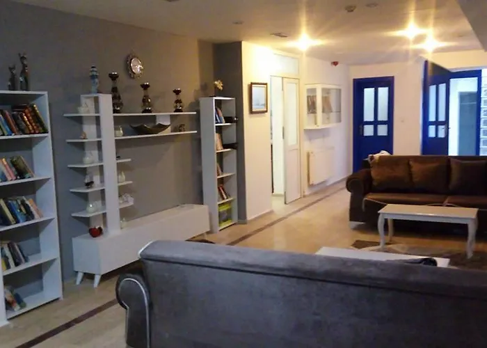 Victoria & 4* 터그트레이스