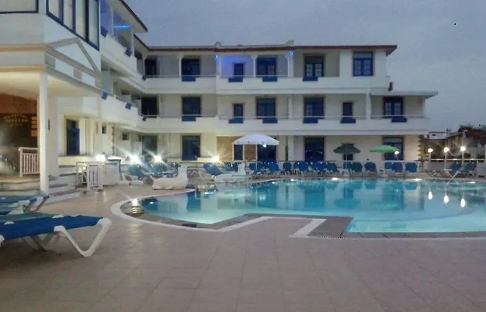 호텔 Victoria & 4*